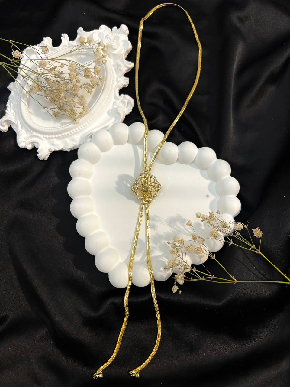 Naszyjnik ze stali "Kobiecy Szyk"ze ściągaczem