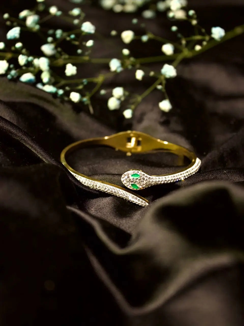 Bransoletka ze stali „Iskrzący Blask”